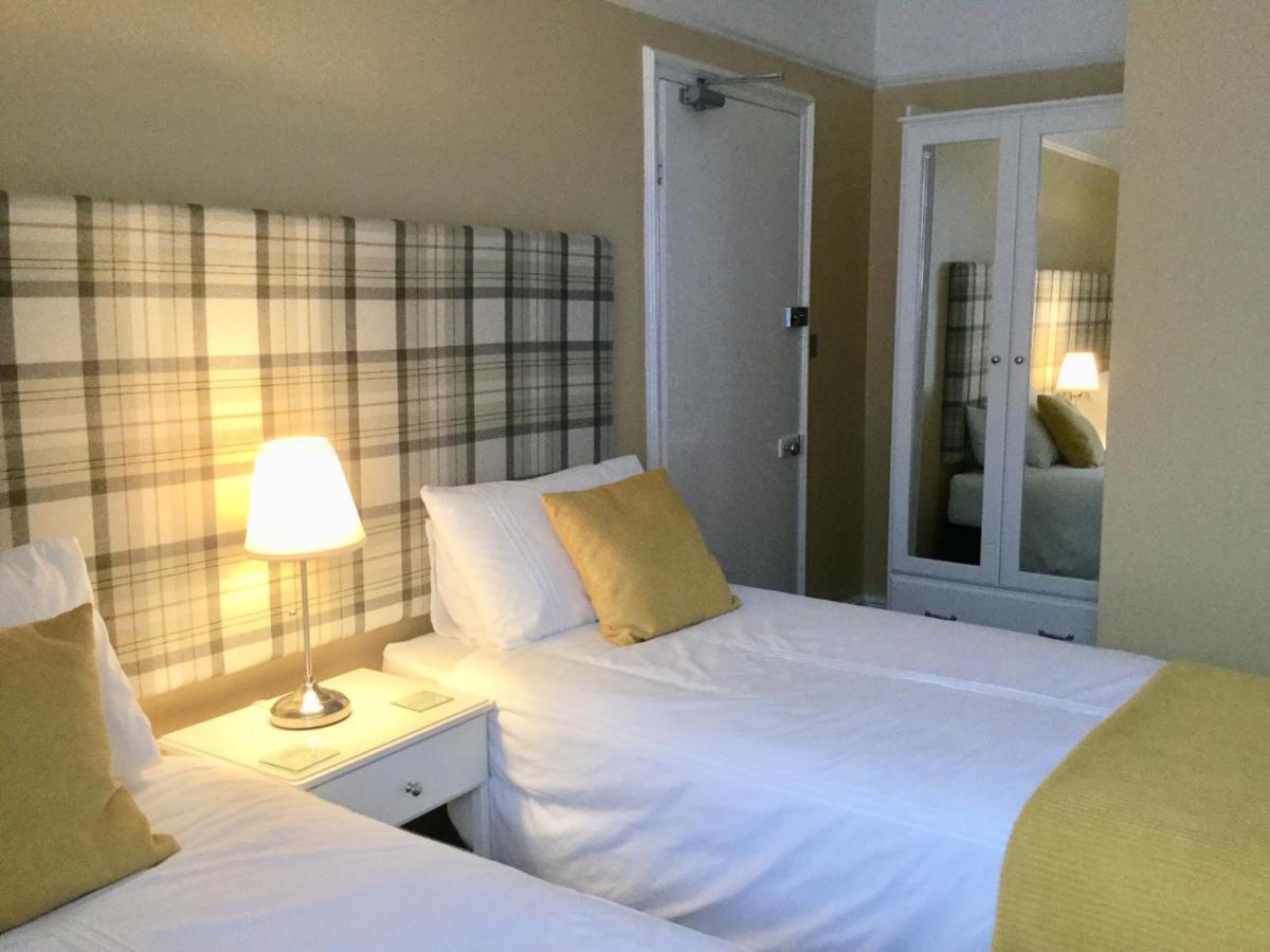 Elton Guest House Grange-over-Sands Екстериор снимка