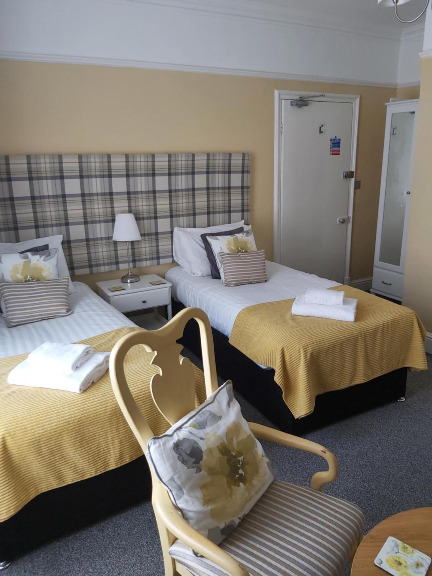 Elton Guest House Grange-over-Sands Екстериор снимка